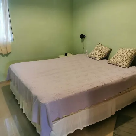 Lefkada House *