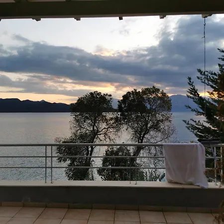 Lefkada House شقة *
